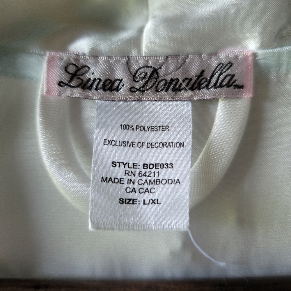 "THE BRIDE" Dressing Robe - Picture 3 of 3